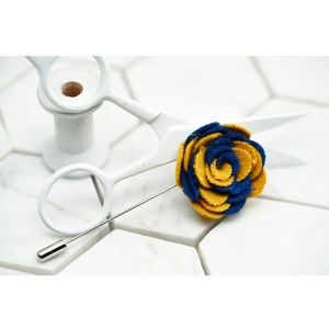 Dear Martian Mens Yellow Navy Flower Lapel Pin